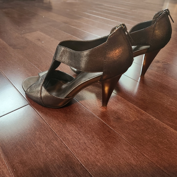 Kenneth Cole shoes - Picture 2 of 3